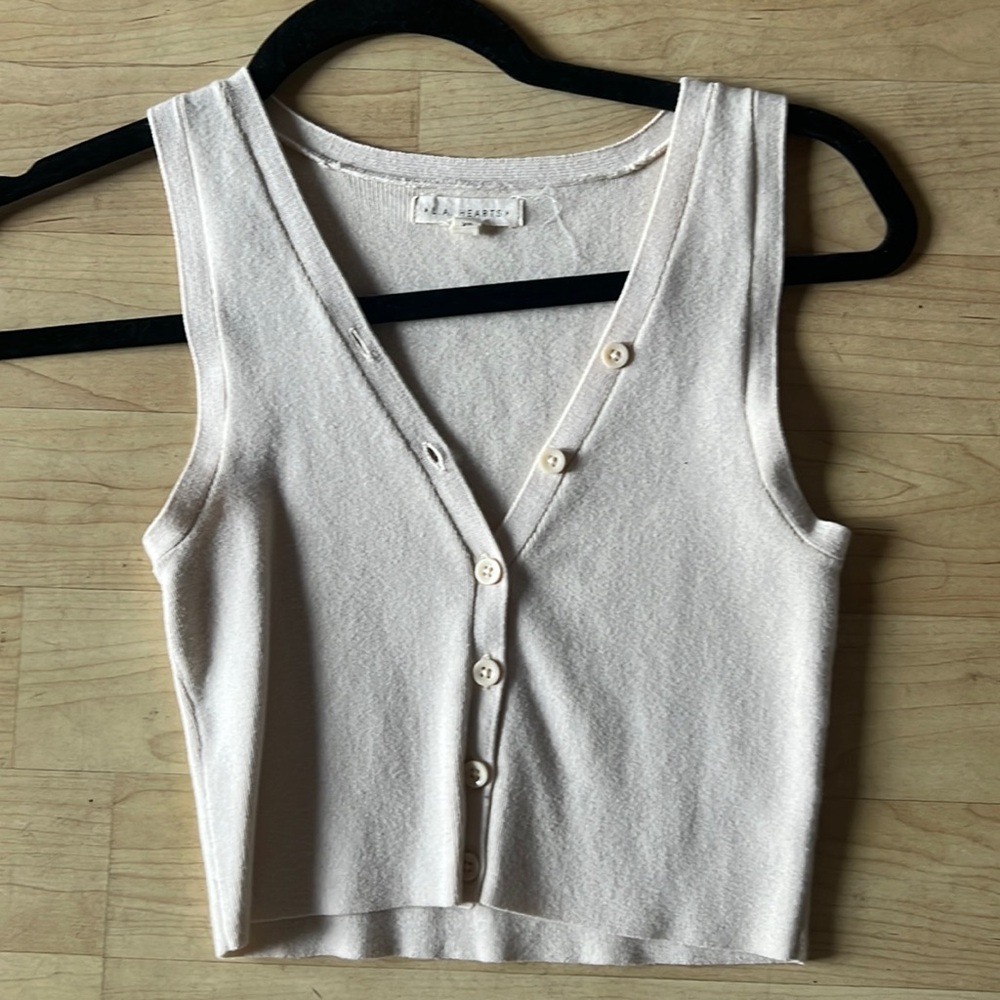 Pacsun cream buttoned tank